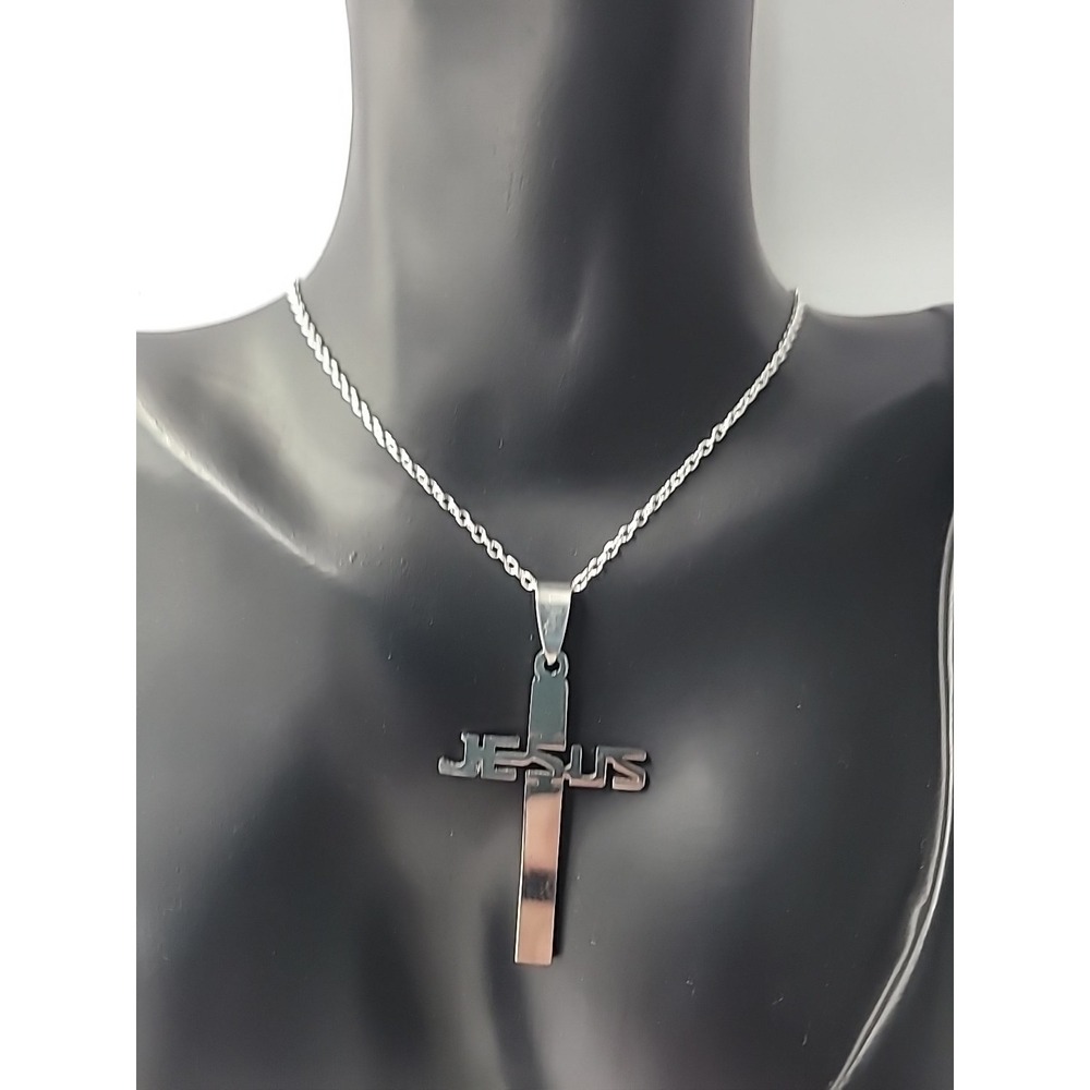 Vintage Silver Tone Jesus Cross Pendant Necklace Christian‎ Religious Jewelry